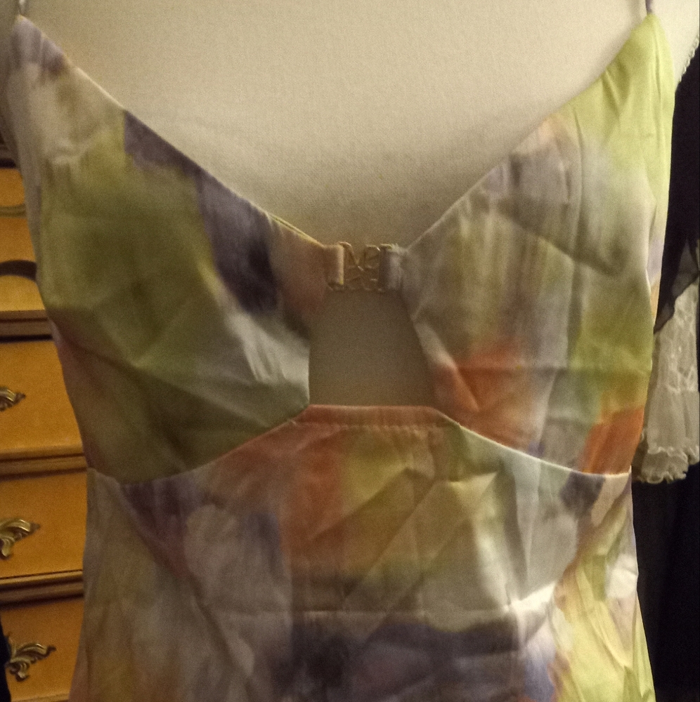 New,splash of color spaghetti strap metal logo cut out low v-neck camisole top m
